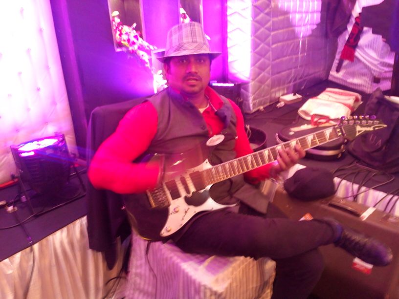 indian guitar players dubai